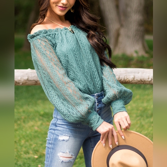 Juniper Woven Frilled Off-Shoulder Top - Picture 2 of 3